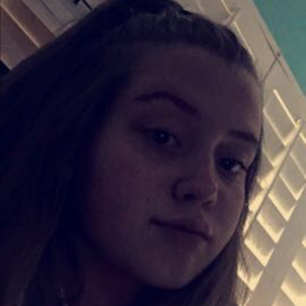 Meet your Posher, Avery